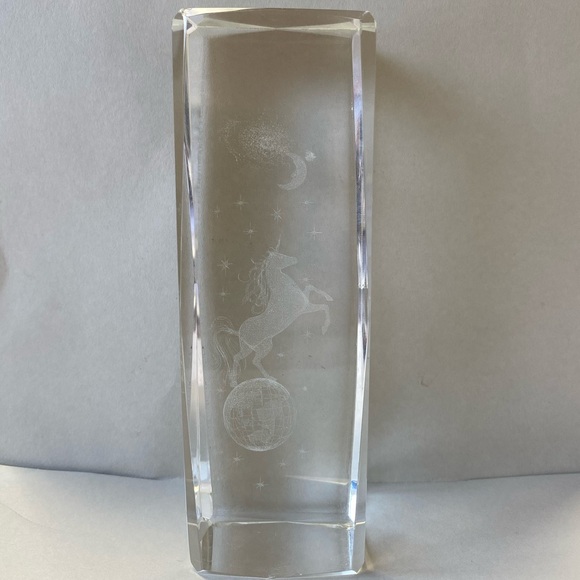 Clear Glass Laser Etched 3D Unicorn 6x2x2 Paperweight - Picture 4 of 12
